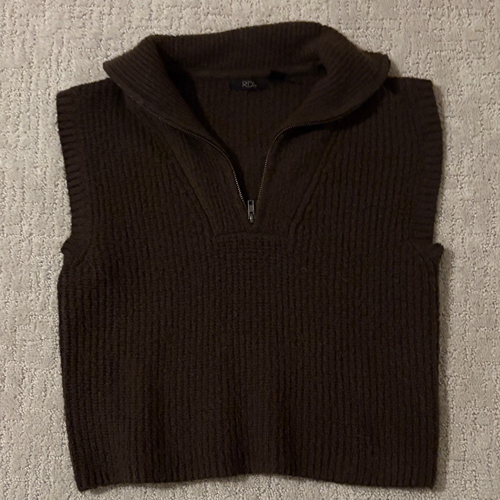 RDI Women's Brown V-Neck Sweater Vest
